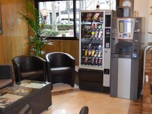 HOTEL BEAUQUARTIER MONTMARTRE. photo 1