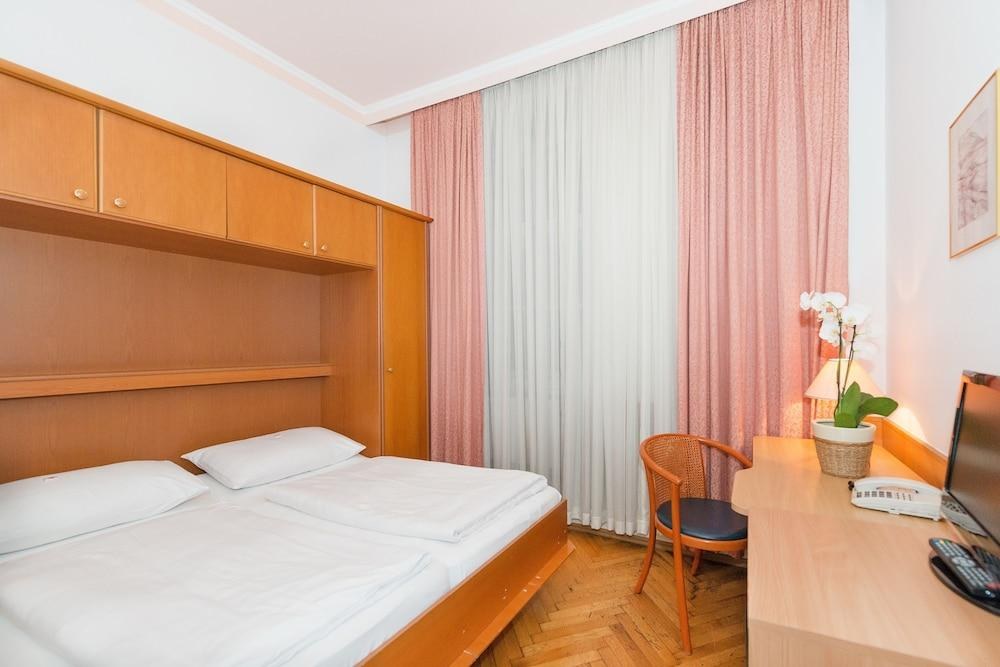 Hotel Marc Aurel photo 3