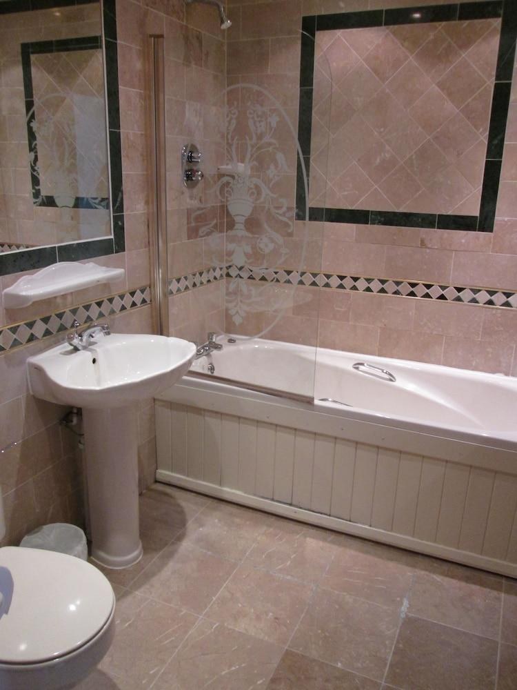 Brompton Hotel photo 2