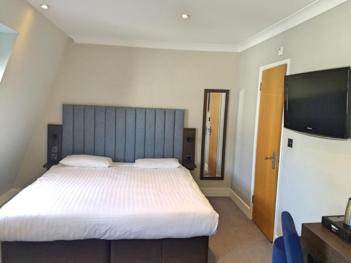 GARDEN COURT HOTEL photo 2