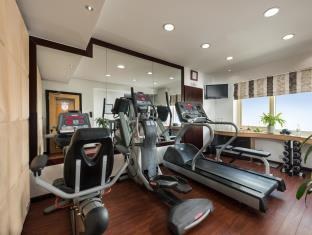 SAVOY SUITES photo 2