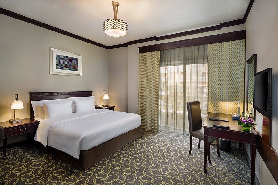 SAVOY CREST HOTEL APARTMENTS
