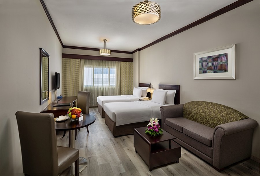 SAVOY CREST HOTEL APARTMENTS photo 1