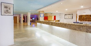 Apartamentos Mar y Playa 2