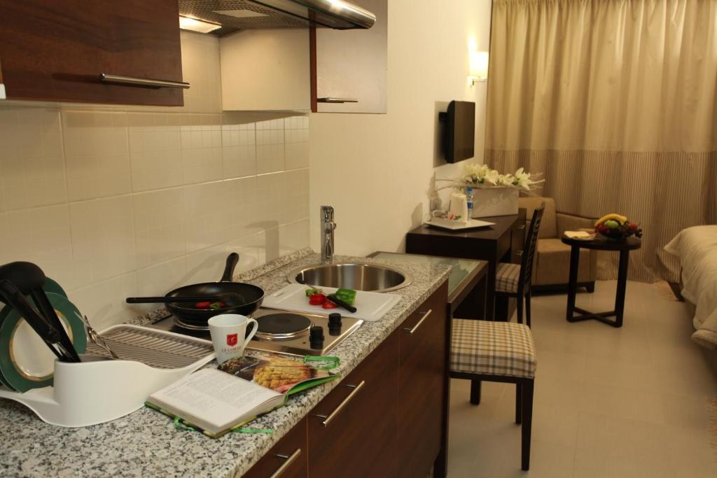 CORAIL SUITES HOTEL photo 4