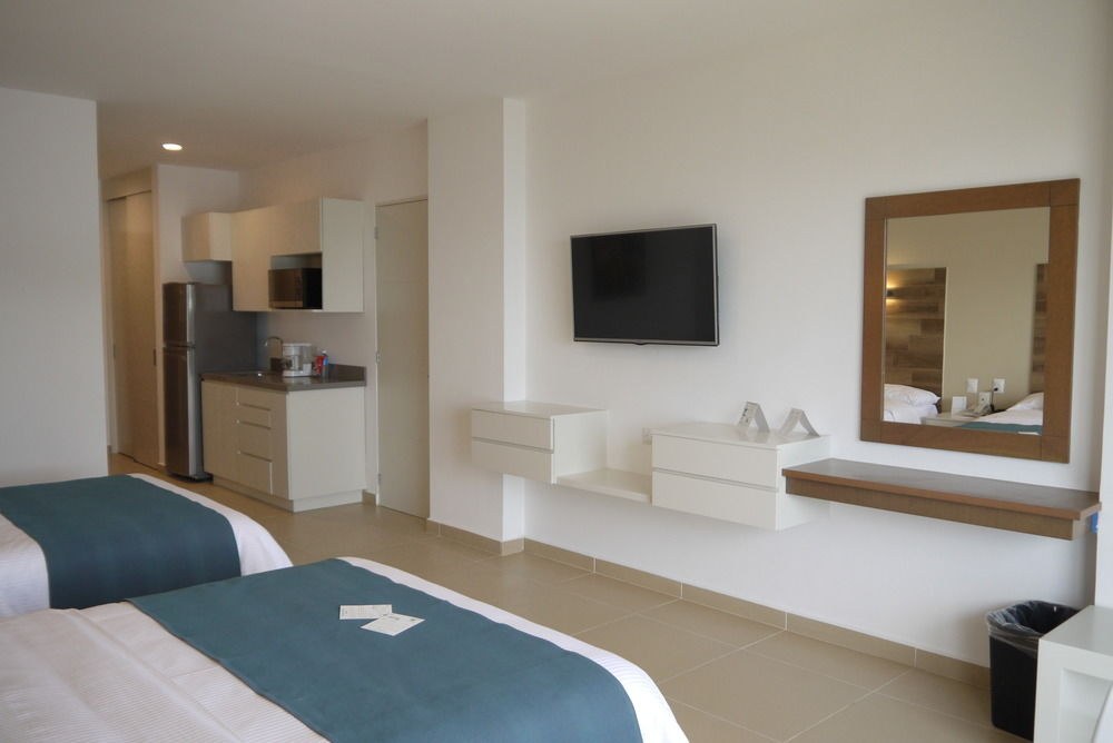 Pacific Palace Beach Tower Hotel photo 1