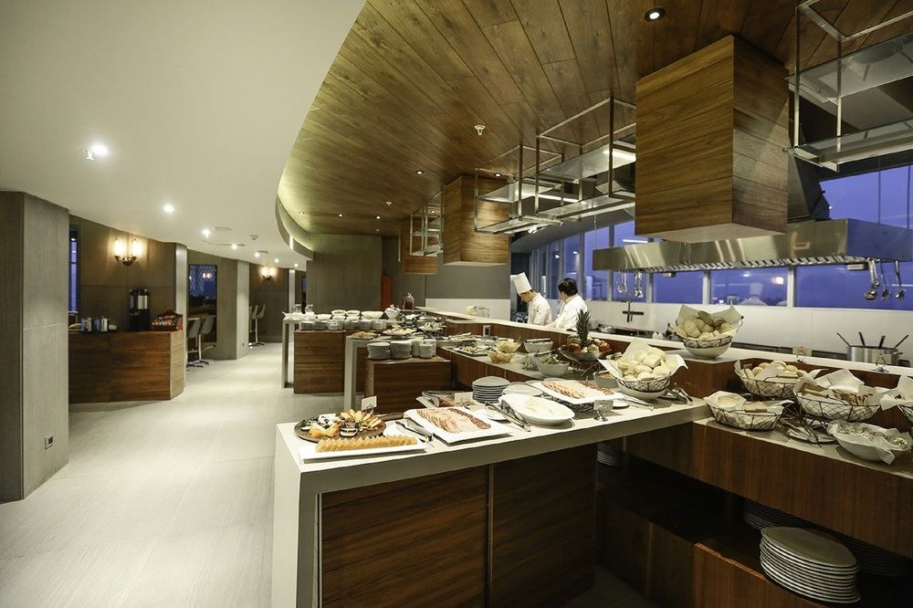 Doubletree By Hilton Santiago Kennedy photo 1