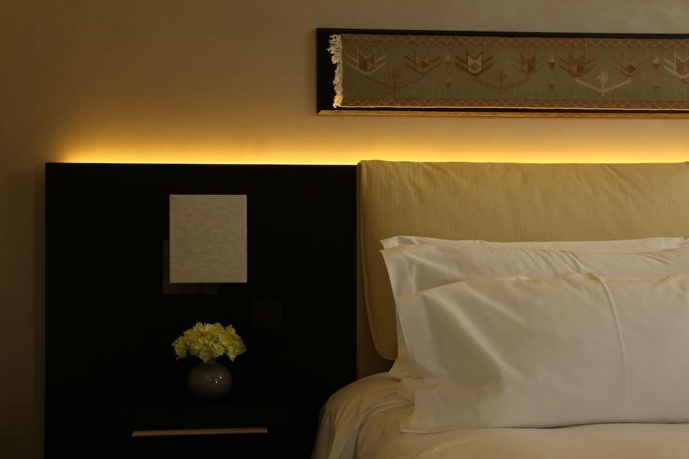 BERDS Hotel photo 2