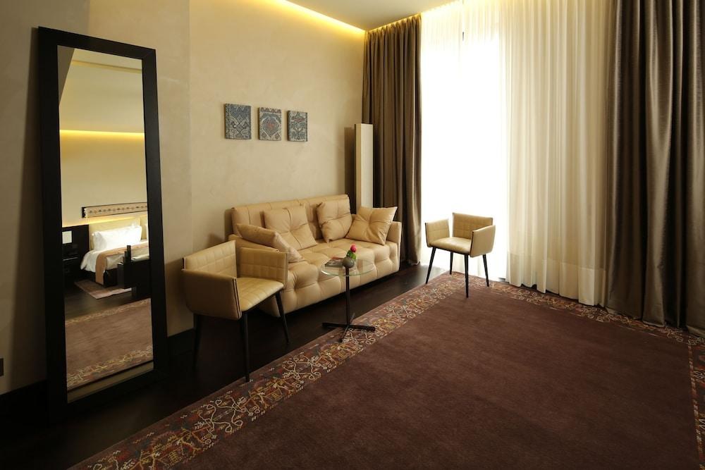 BERDS Hotel photo 3