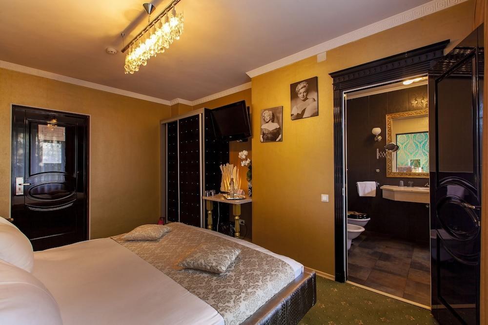 Weekend Boutique Hotel photo 4