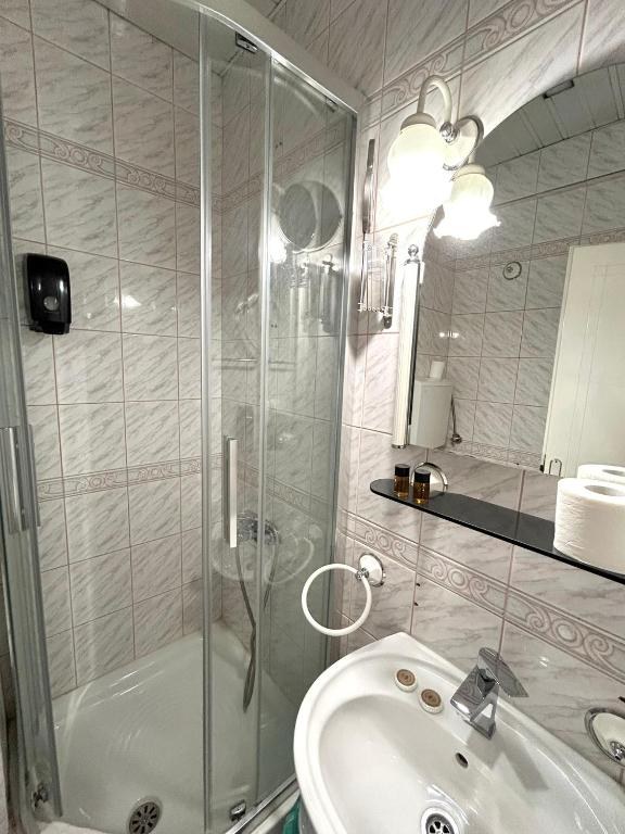BOJA TOURS HOTEL PODGORICA photo 4