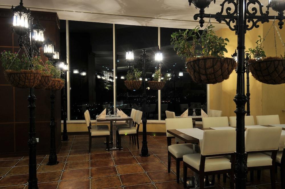 GOLDCITY HOTEL photo 3