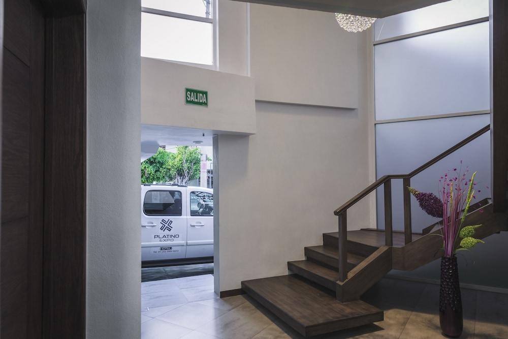 Hotel Platino Expo photo 4