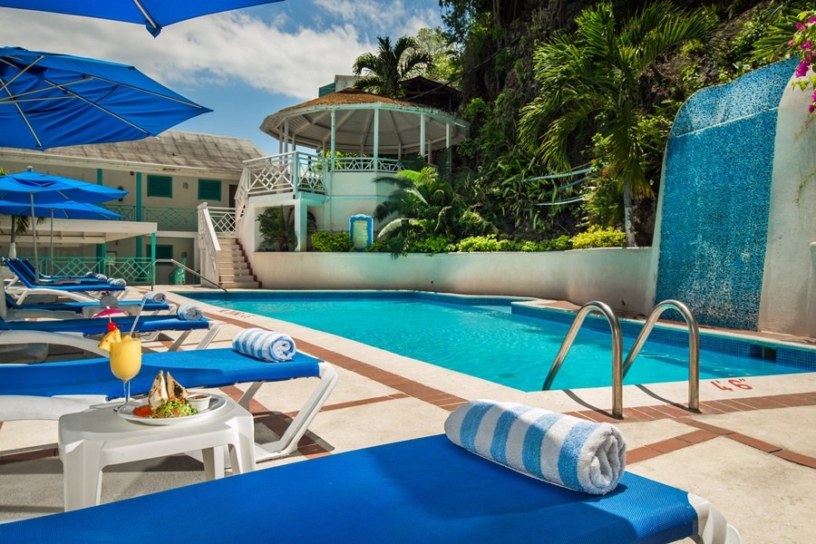 DEJA RESORT