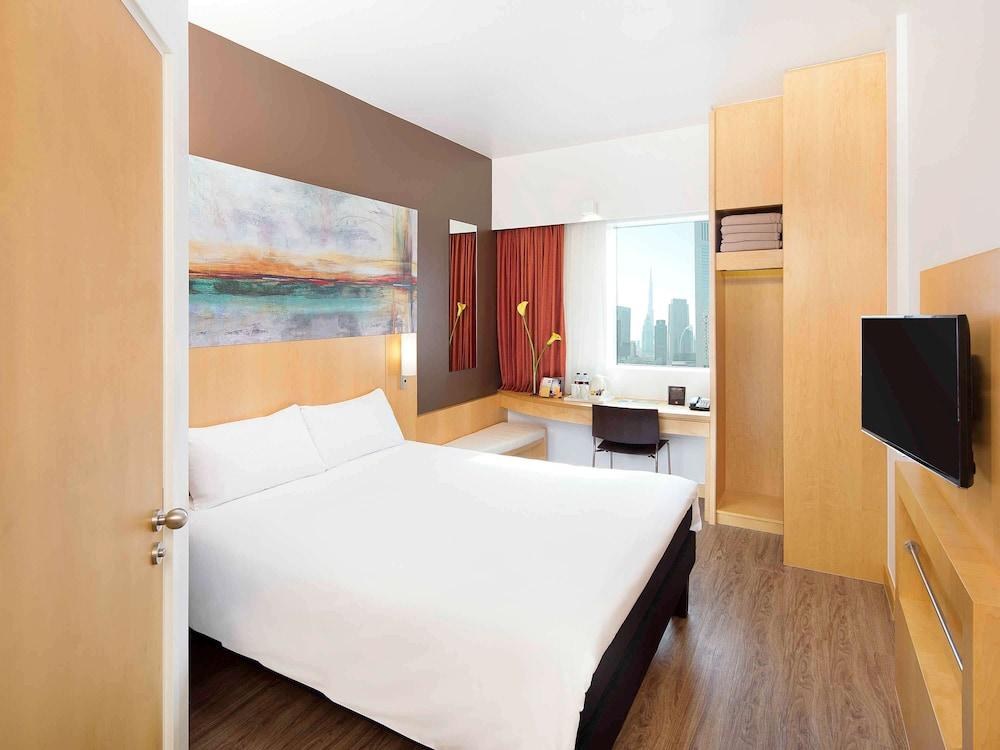 Ibis One Central Hotel photo 2