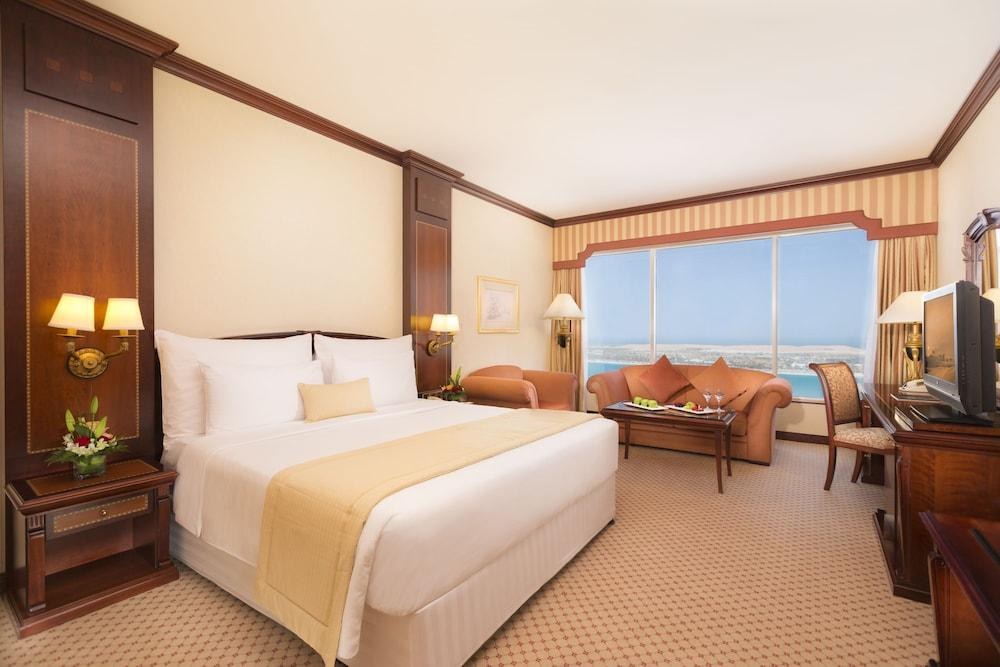 CORNICHE HOTEL ABU DHABI photo 2
