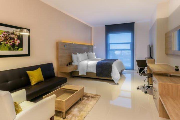Sky Collection Hotel photo 2