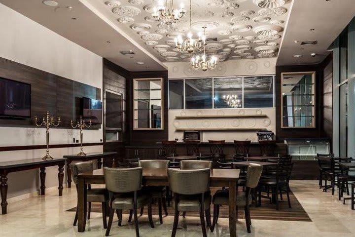 Sky Collection Hotel photo 3