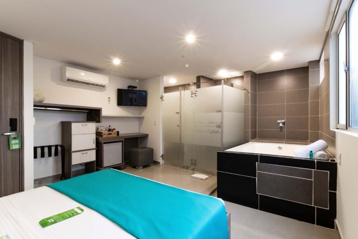 LLERAS GREEN HOTEL photo 1