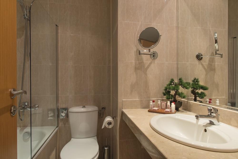 Best Western Plus Expo Hotel photo 3