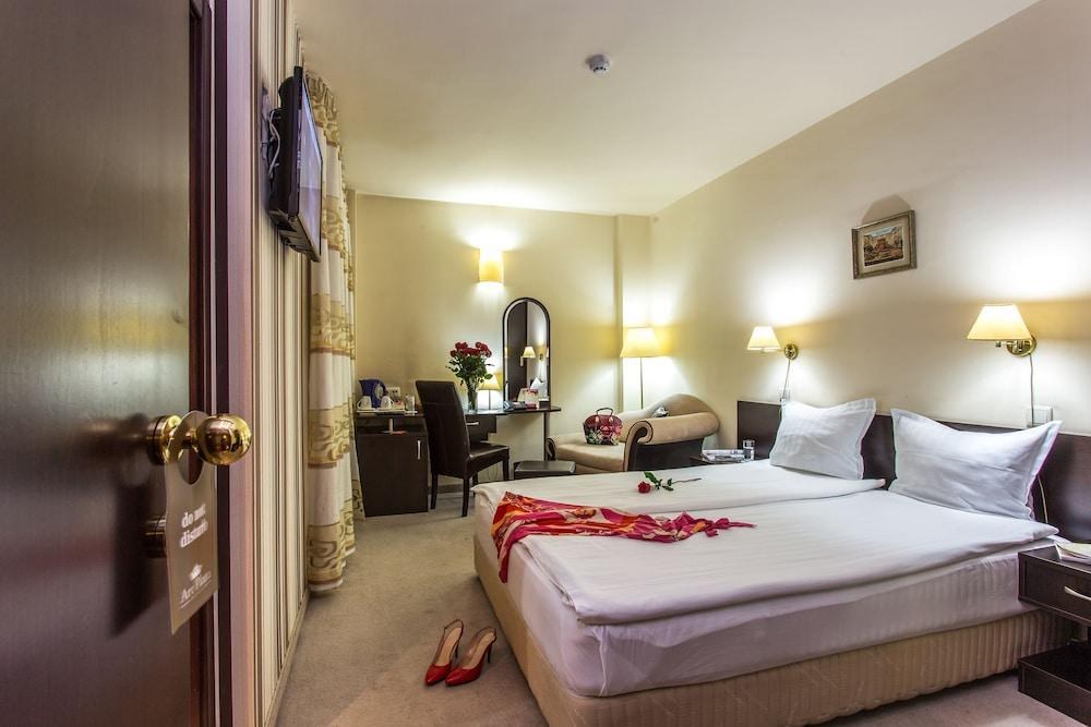 Best Western Art Plaza Hotel photo 4