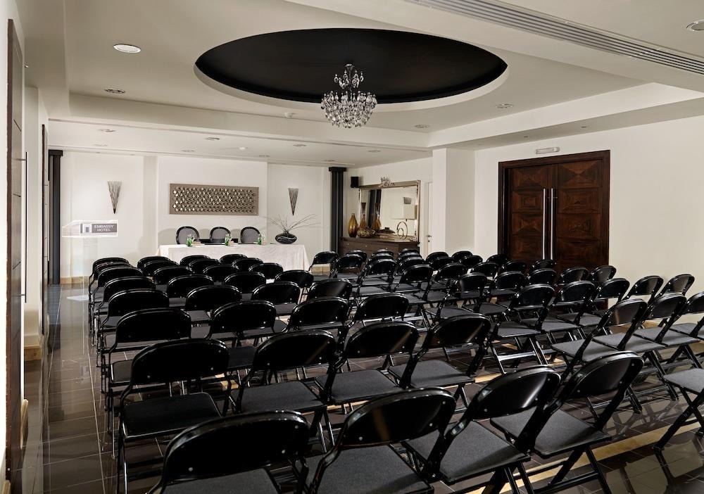 Best Western Plus Embassy Hotel photo 3