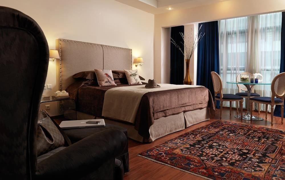 Best Western Plus Embassy Hotel photo 4