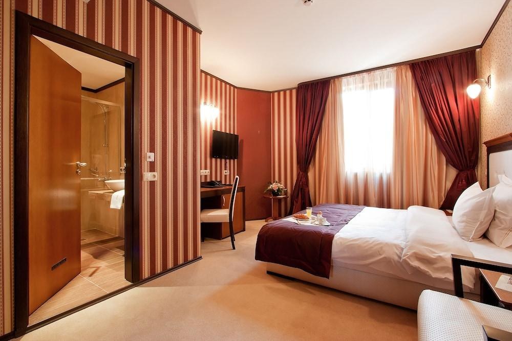 Best Western Plus Bristol Hotel photo 4