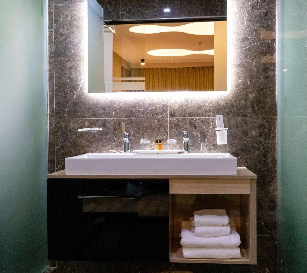 Best Western Premier Ark Hotel photo 2