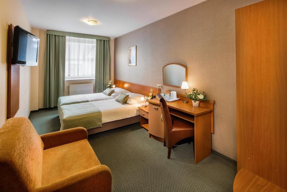 BEST WESTERN HOTEL GALICYA photo 2