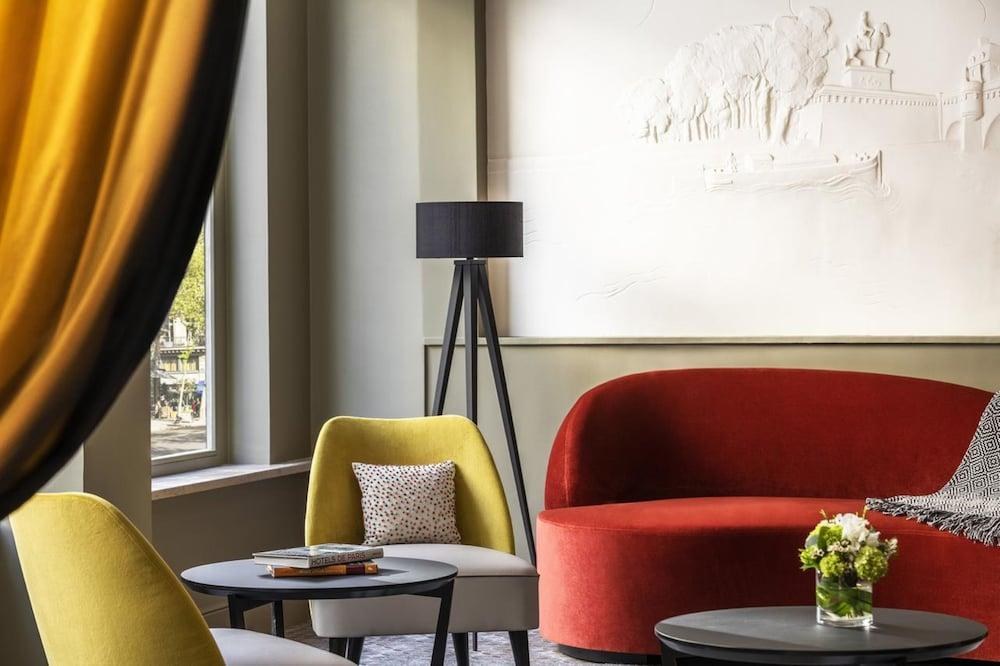 Hotel Ducs de Bourgogne photo 1