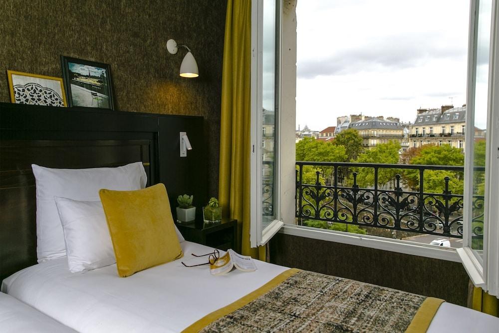 BEST WESTERN PLUS HOTEL DE NEUVILLE ARC DE TRIOMPHE photo 3