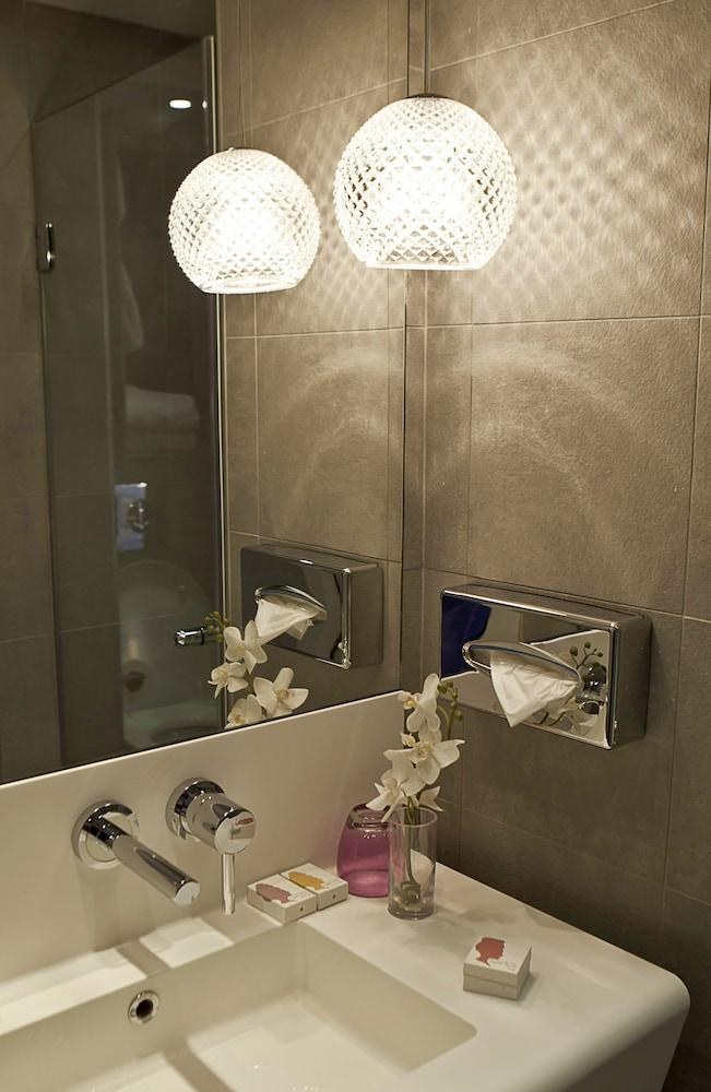 BEST WESTERN PLUS ELYSEE SECRET photo 2
