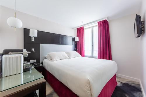 LOGIS Hôtel 15 Montparnasse photo 1
