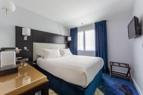 LOGIS Hôtel 15 Montparnasse photo 2