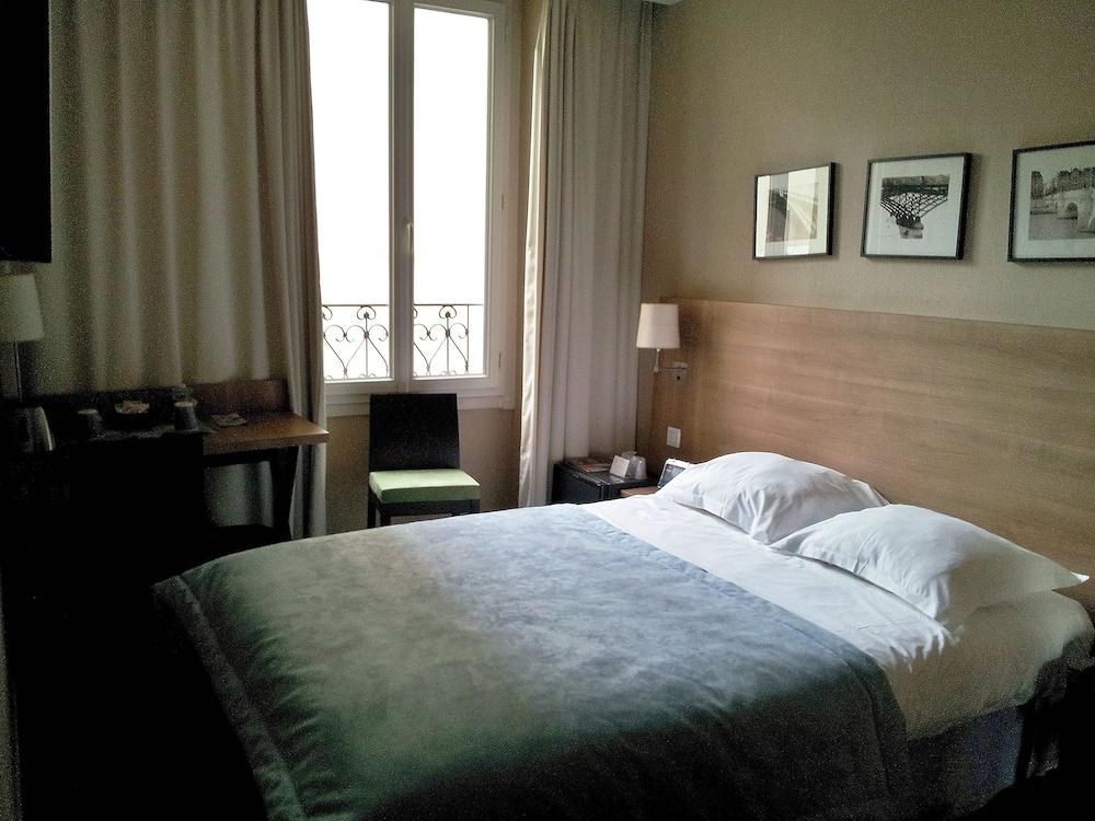 Best Western Rives de Paris La Defense photo 2