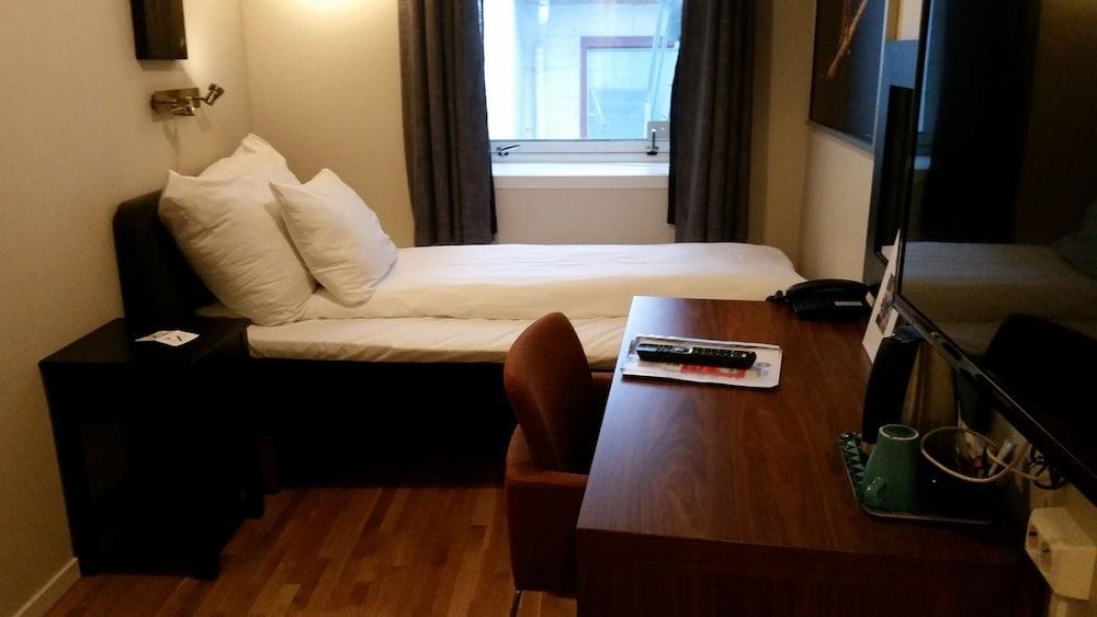 BEST WESTERN CHESTERFIELD HOTEL photo 3
