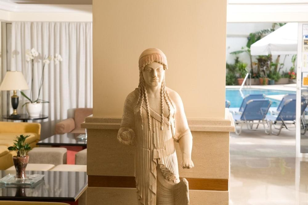 Best Western Plus Hotel Plaza photo 2