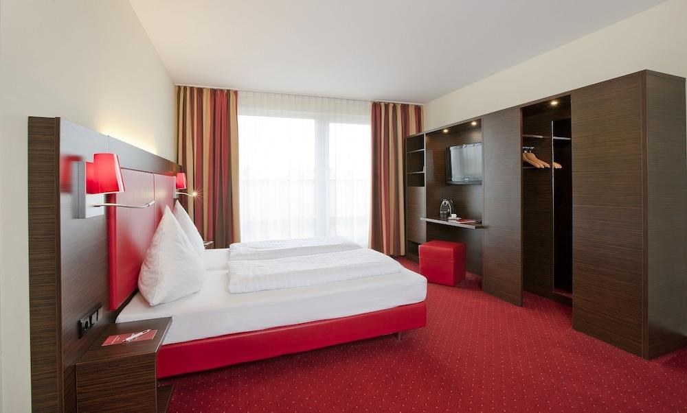 Best Western Plus Plaza Hotel Graz photo 3
