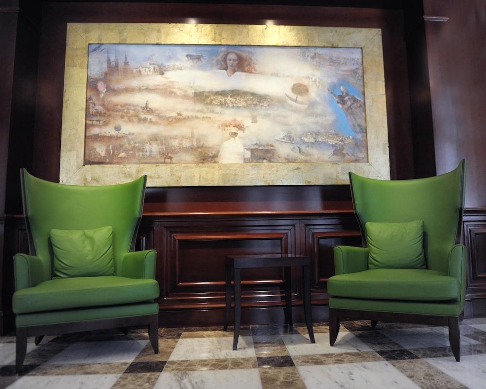 Best Western Premier Hotel Astoria photo 4