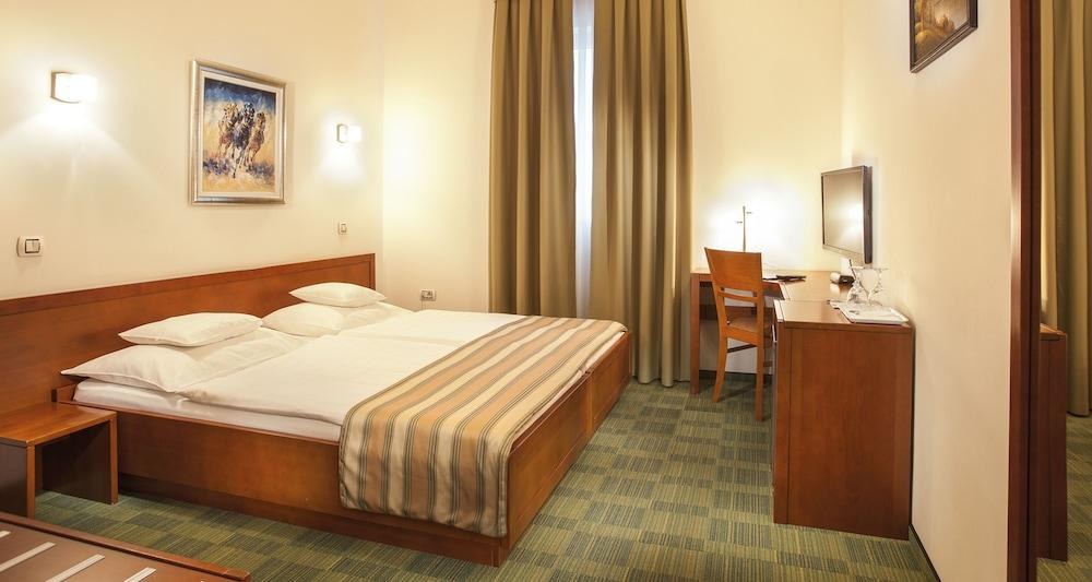 Best Western Airport Hotel Stella photo 4