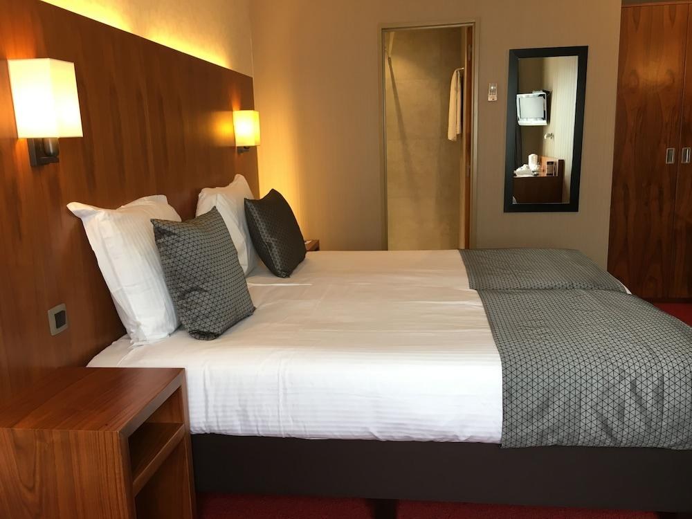 BEST WESTERN HOTEL CHAMADE photo 4