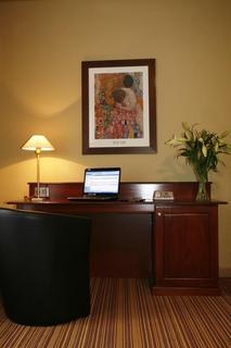 BEST WESTERN RESIDENCE COUR SAINT GEORGES photo 4