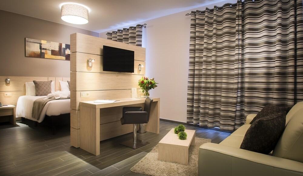Ibis Styles Charleroi Airport Aero 44 photo 3