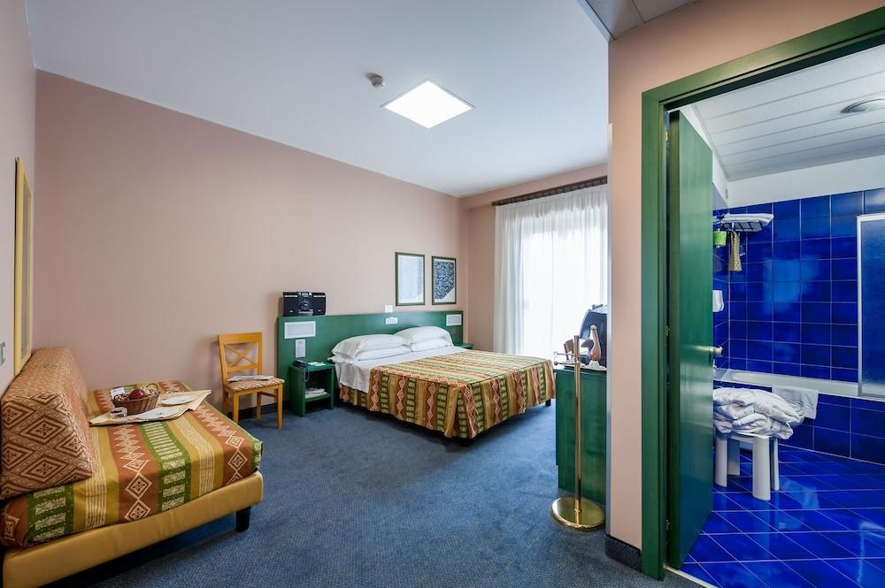 Best Western Hotel Mediterraneo photo 2