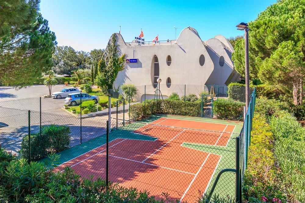 BEST WESTERN GOLF HOTEL