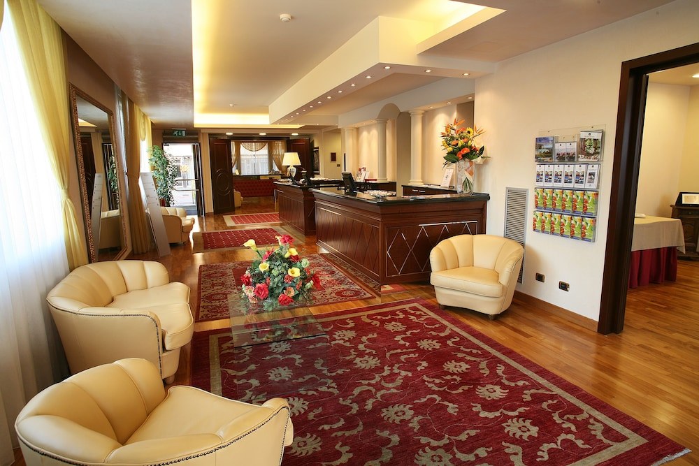 IH HOTELS PADOVA ADMIRAL photo 1