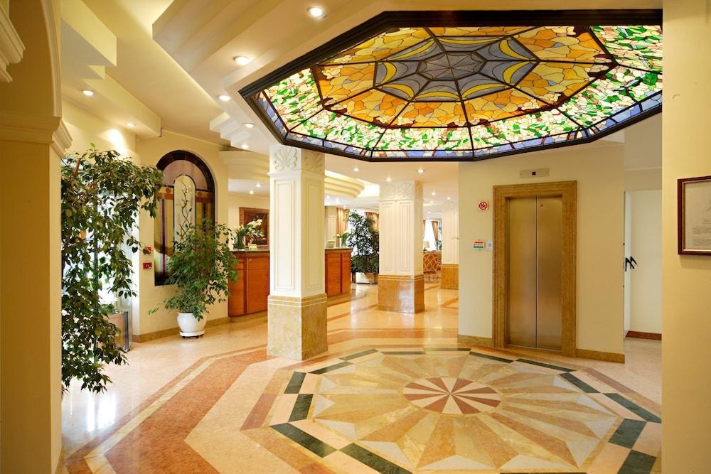 Hotel Mozart photo 3