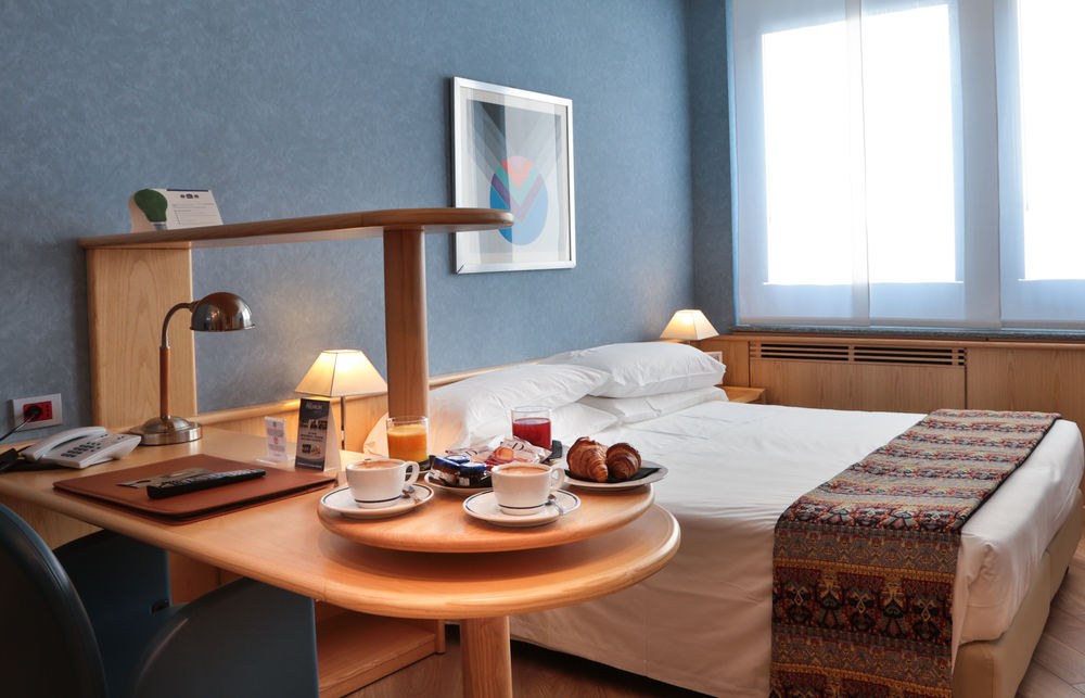 Best Western Plus Executive Hotel and Suites photo 1