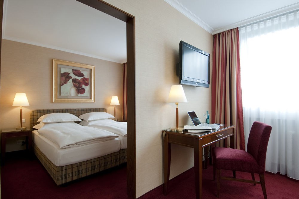 Best Western Plus Hotel St. Raphael photo 1